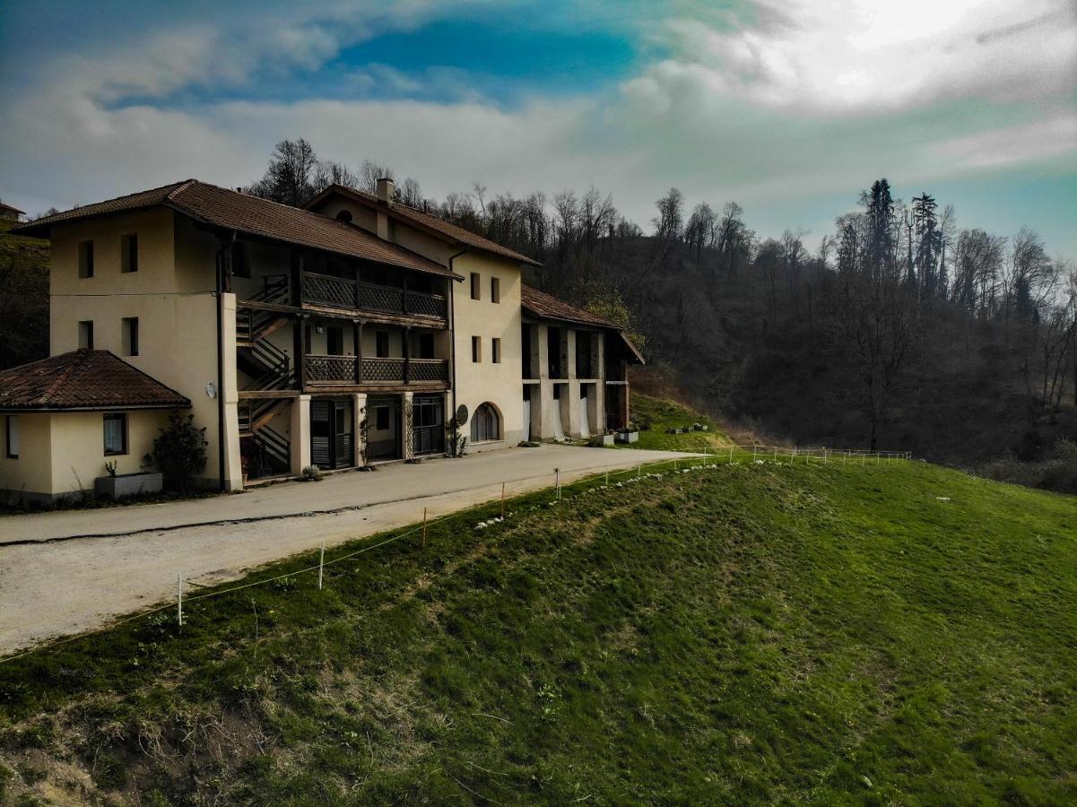 Appartamento Immerso Nella Natura Con Parcheggio - Genziana Sois 外观 照片